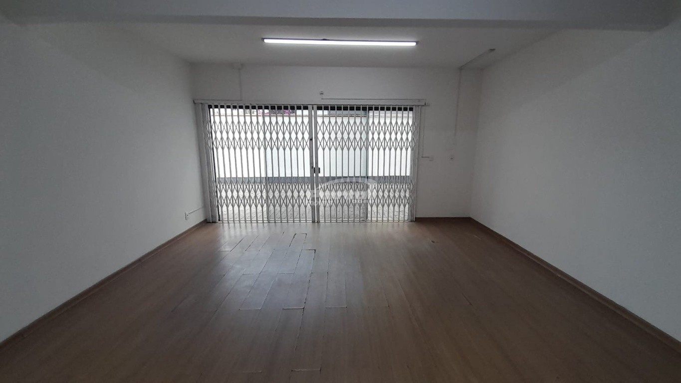 Casa para alugar com 3 quartos, 230m² - Foto 10