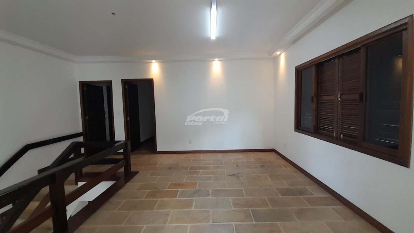 Casa para alugar com 3 quartos, 230m² - Foto 15