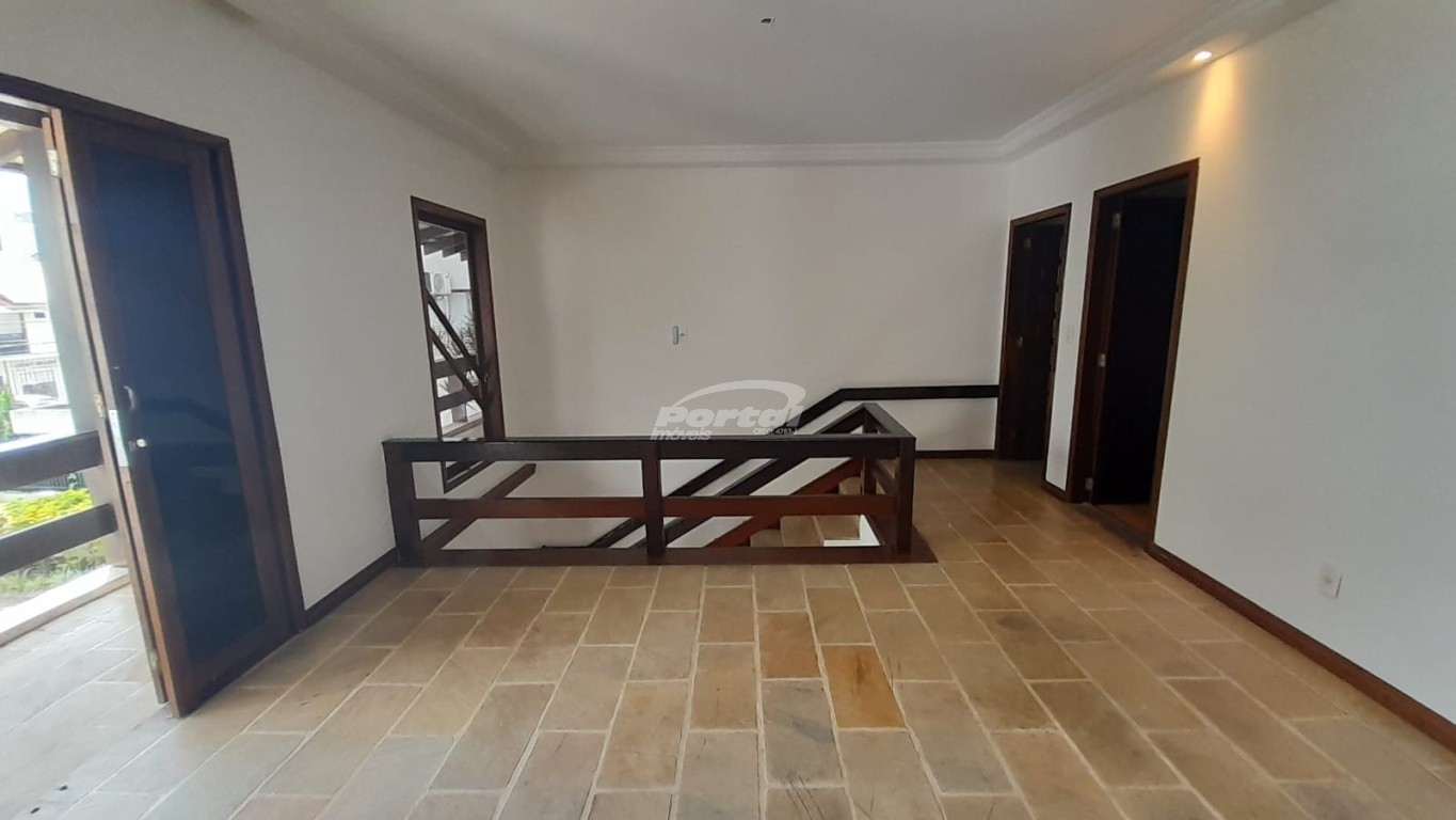 Casa para alugar com 3 quartos, 230m² - Foto 16