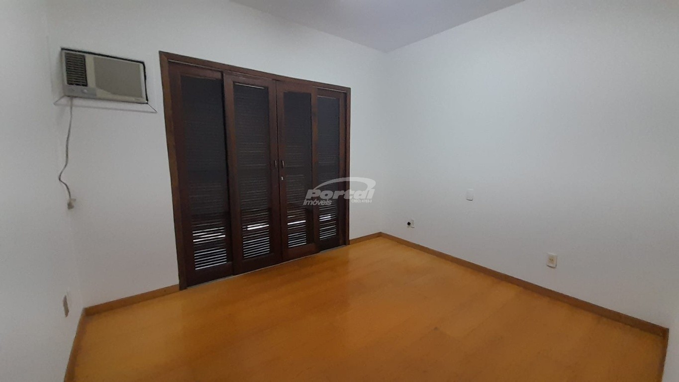 Casa para alugar com 3 quartos, 230m² - Foto 27