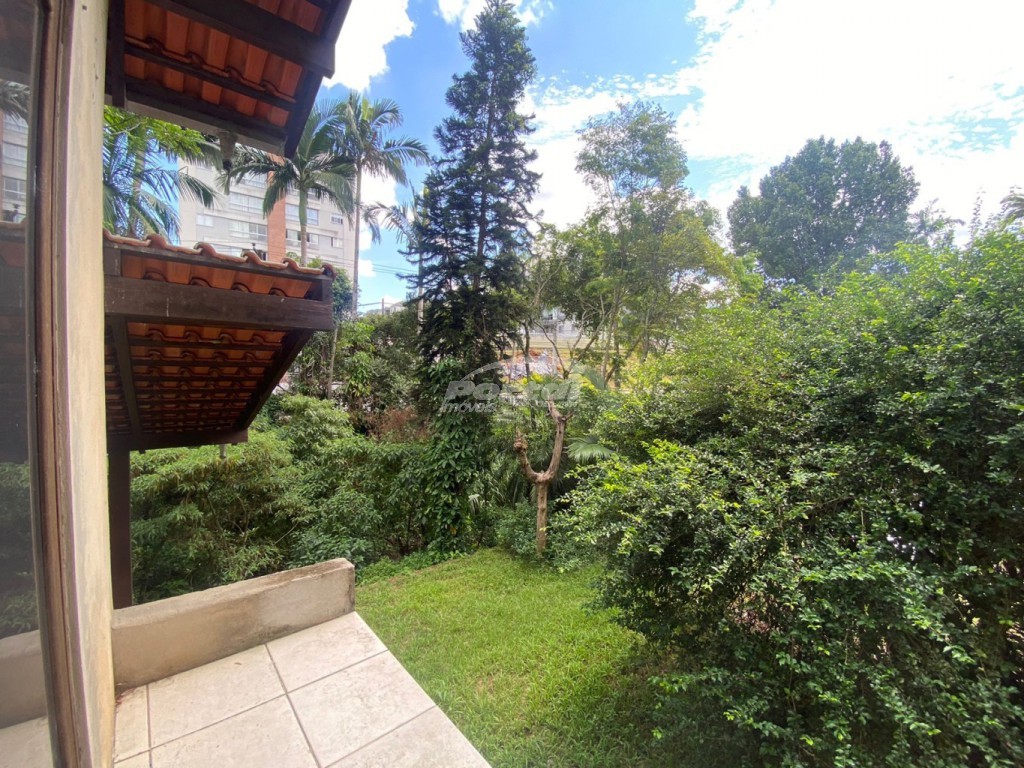 Casa à venda com 3 quartos, 200m² - Foto 10