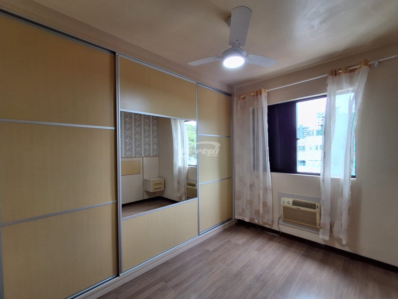 Apartamento à venda com 3 quartos, 87m² - Foto 11