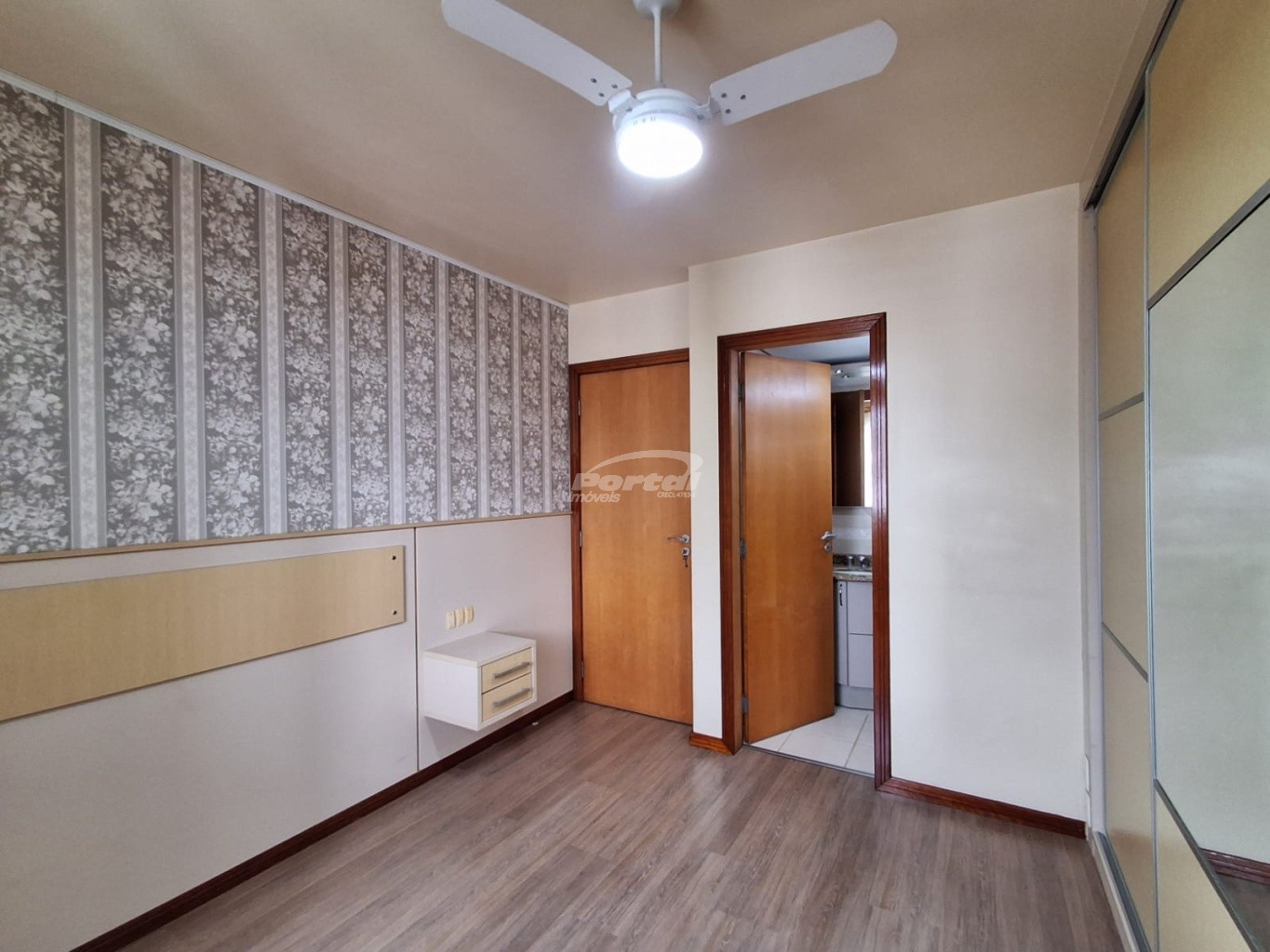 Apartamento à venda com 3 quartos, 87m² - Foto 12