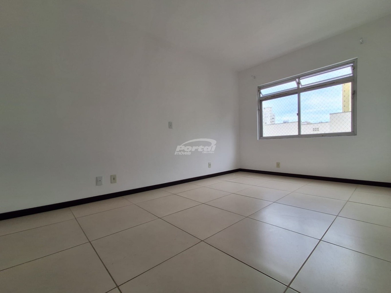 Apartamento à venda com 3 quartos, 112m² - Foto 7