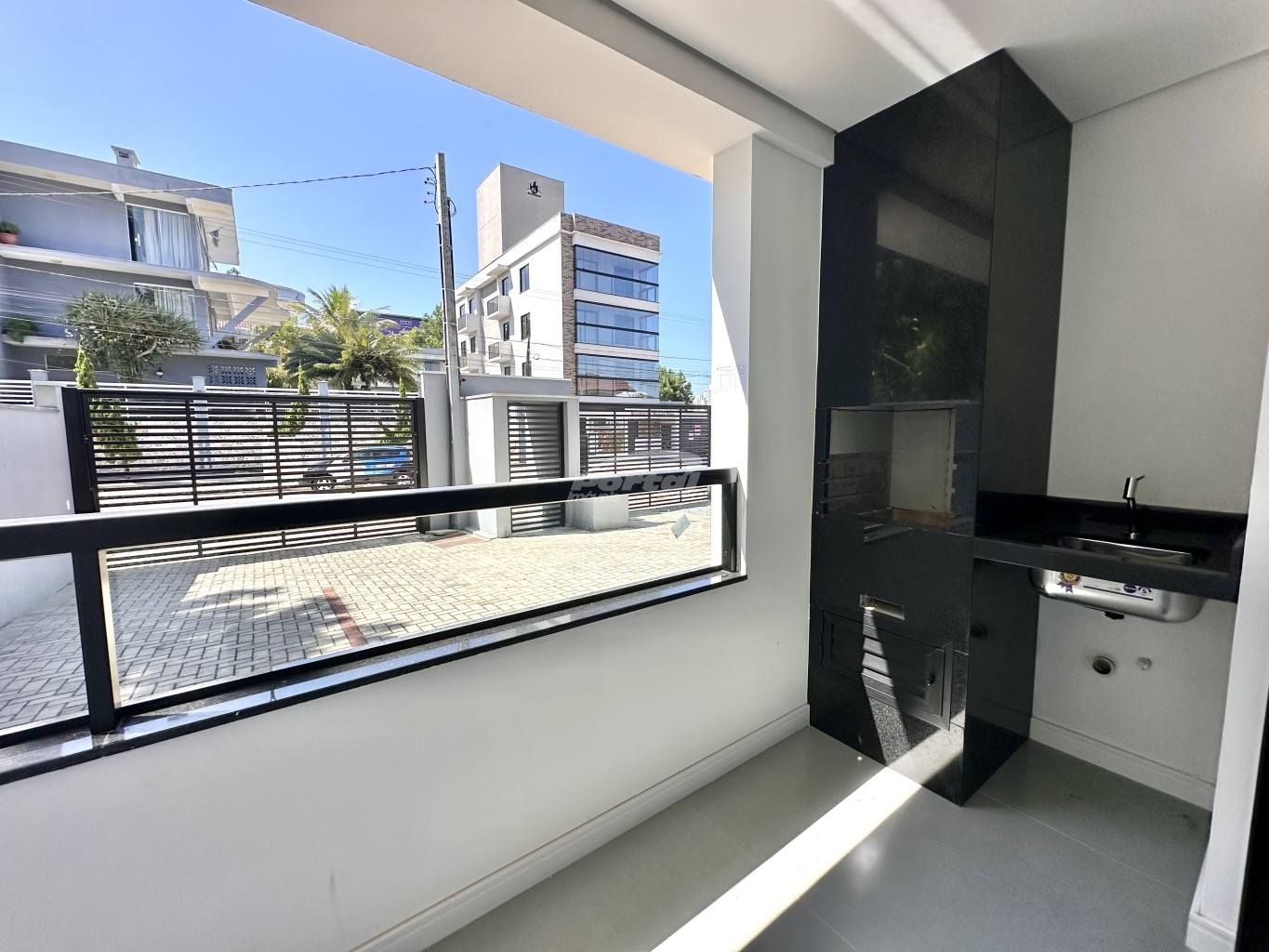 Apartamento à venda com 3 quartos, 81m² - Foto 4