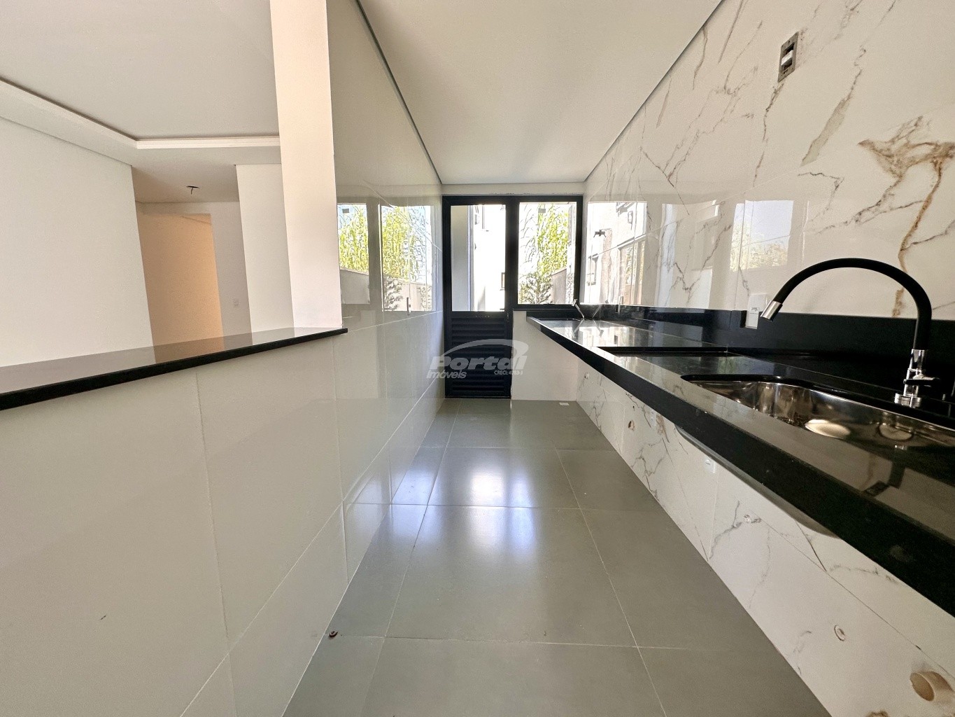 Apartamento à venda com 3 quartos, 81m² - Foto 7