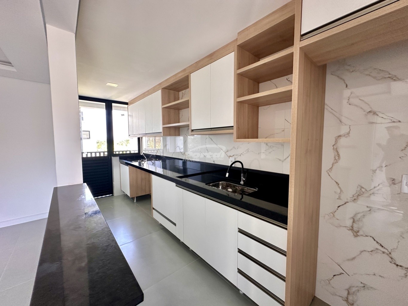 Apartamento à venda com 3 quartos, 81m² - Foto 26