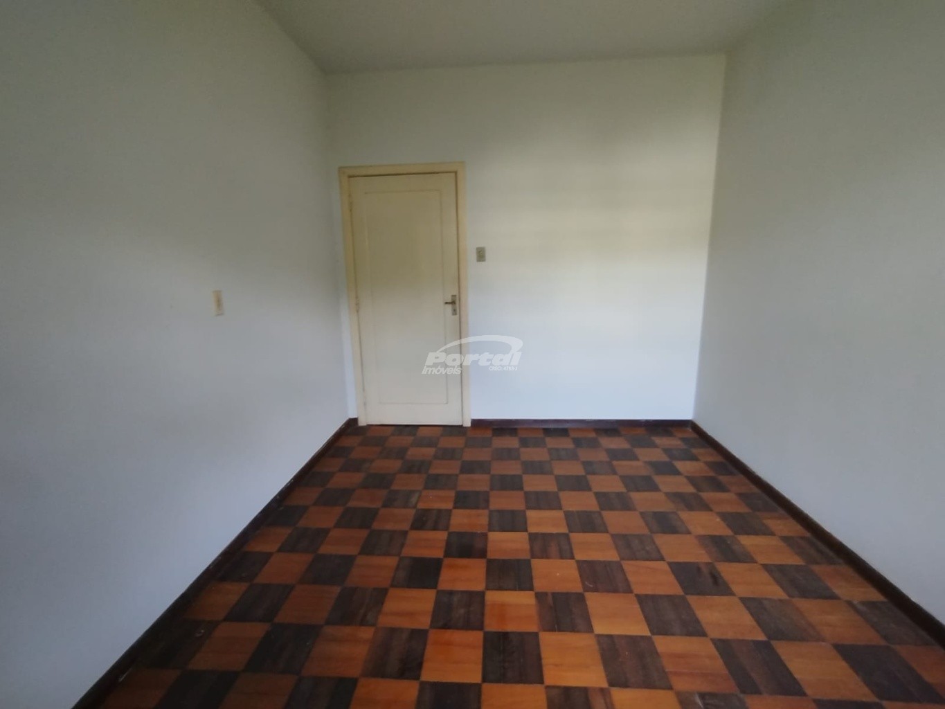 Casa para alugar com 7 quartos, 250m² - Foto 12