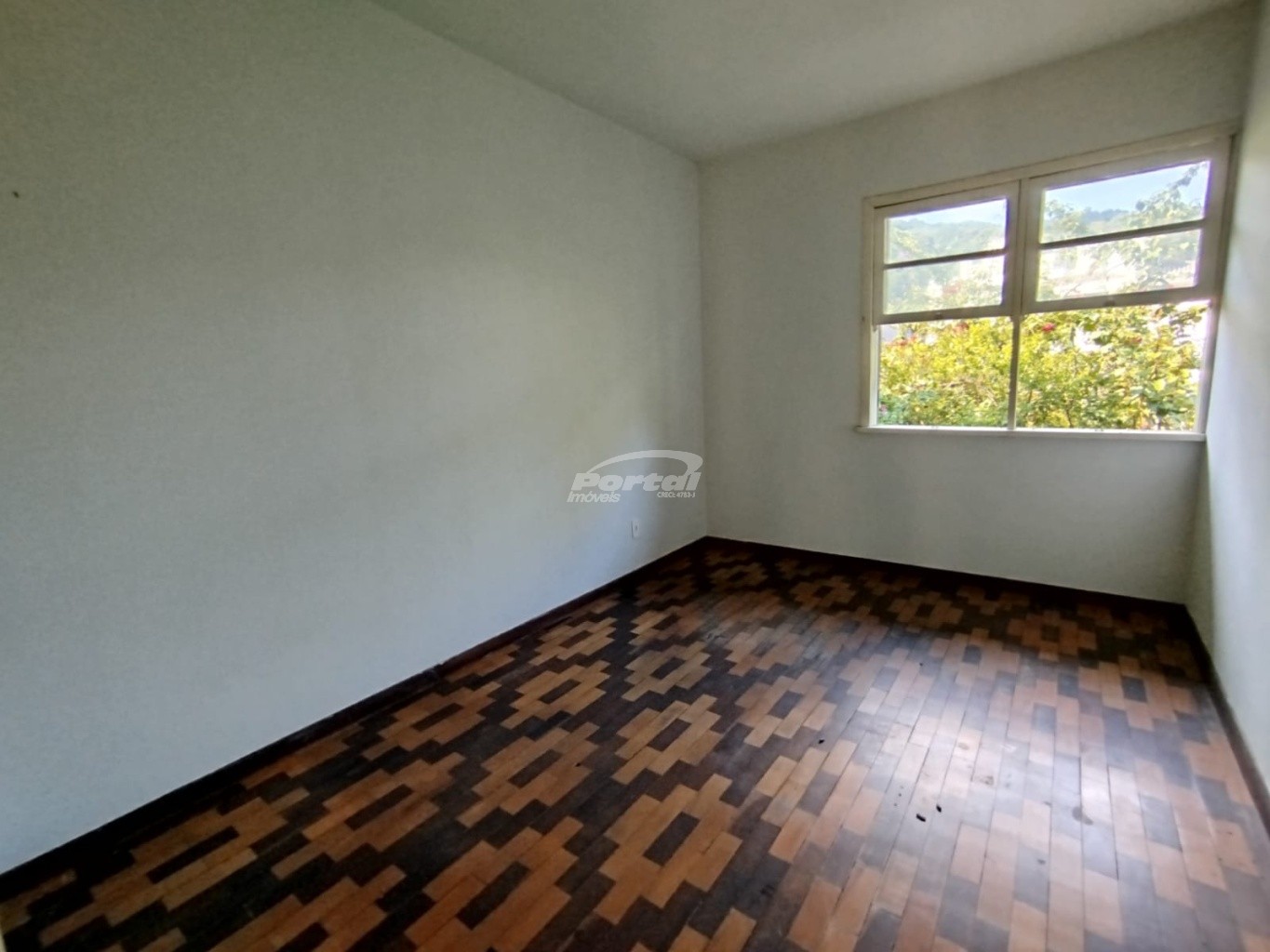 Casa para alugar com 7 quartos, 250m² - Foto 14