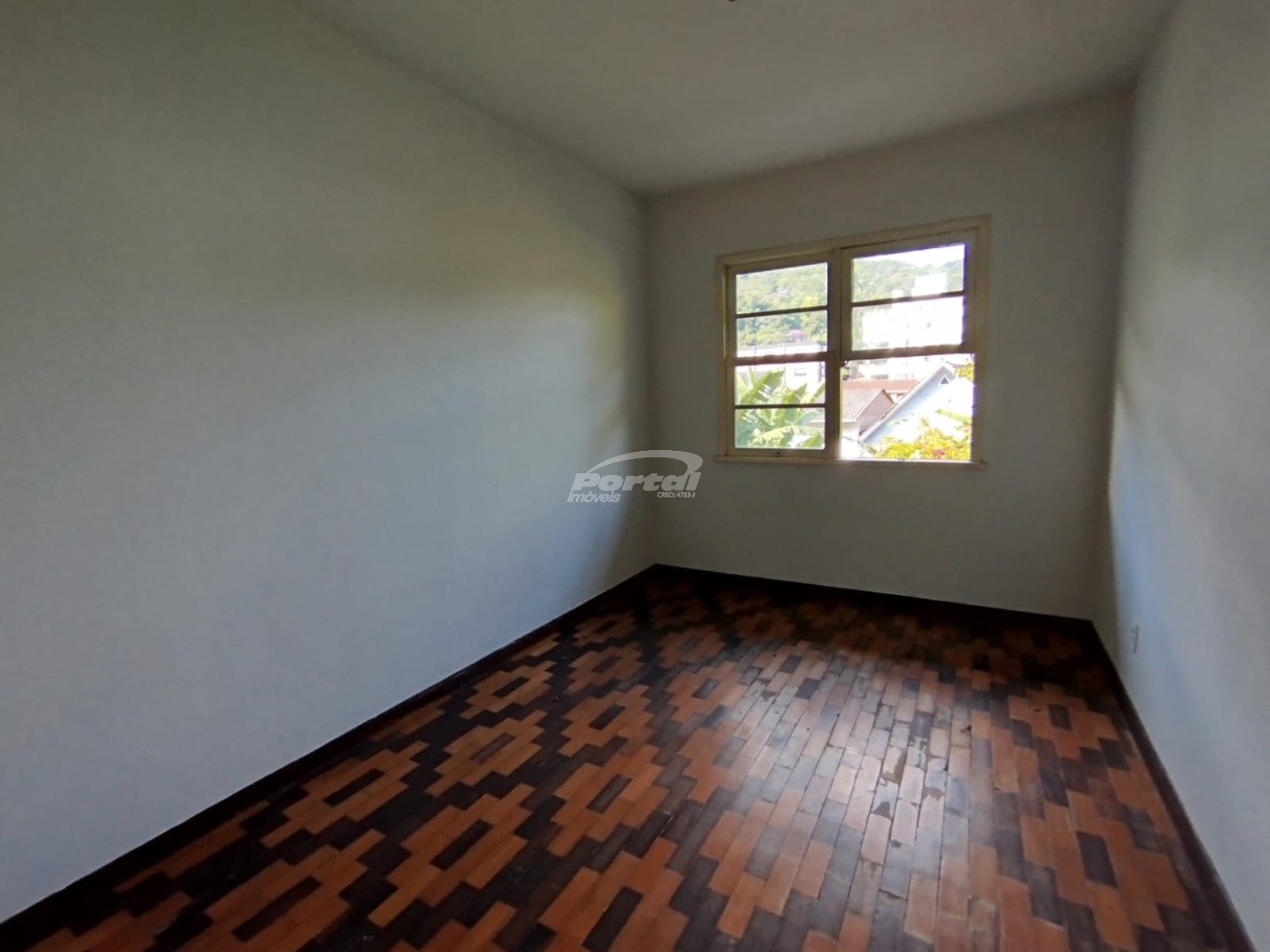 Casa para alugar com 7 quartos, 250m² - Foto 16