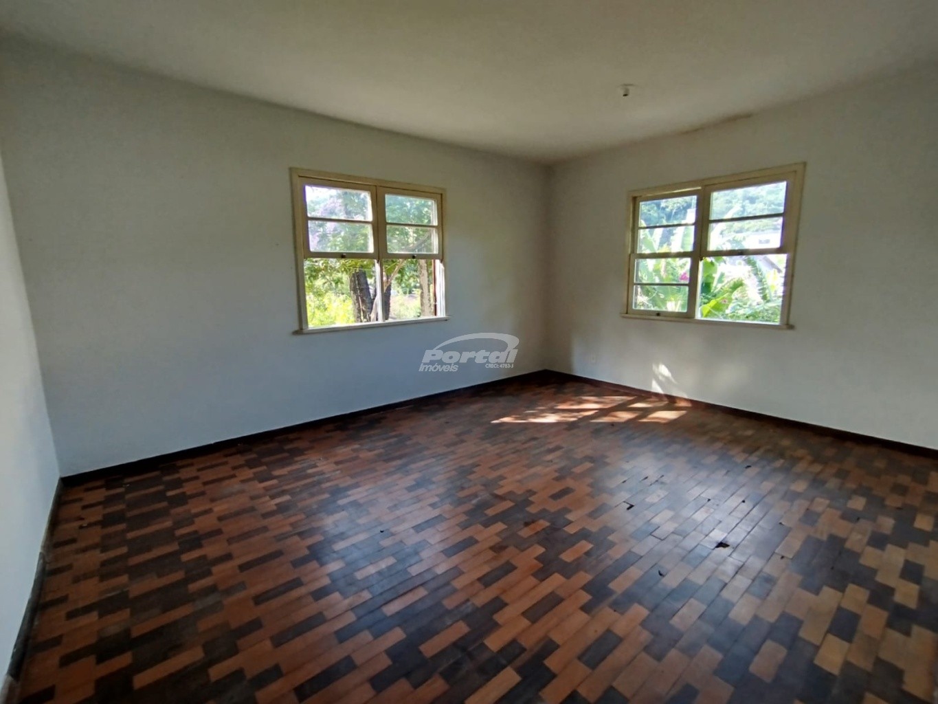 Casa para alugar com 7 quartos, 250m² - Foto 18