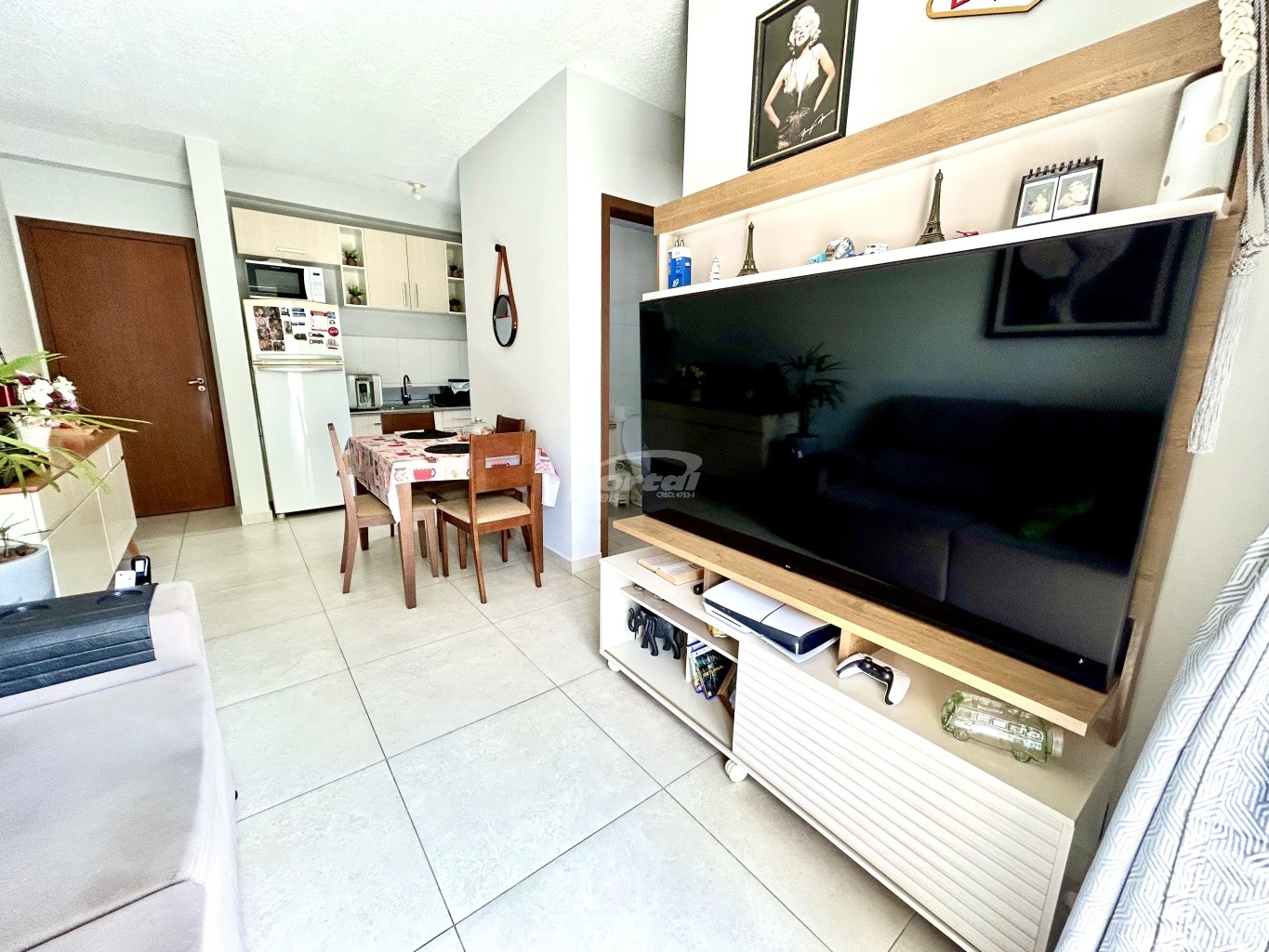 Apartamento à venda com 2 quartos, 50m² - Foto 3