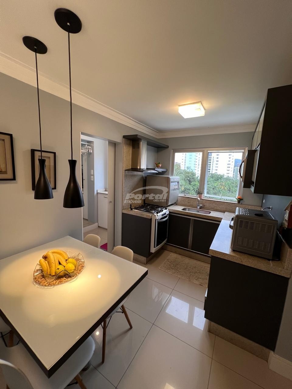 Apartamento à venda com 3 quartos, 133m² - Foto 6