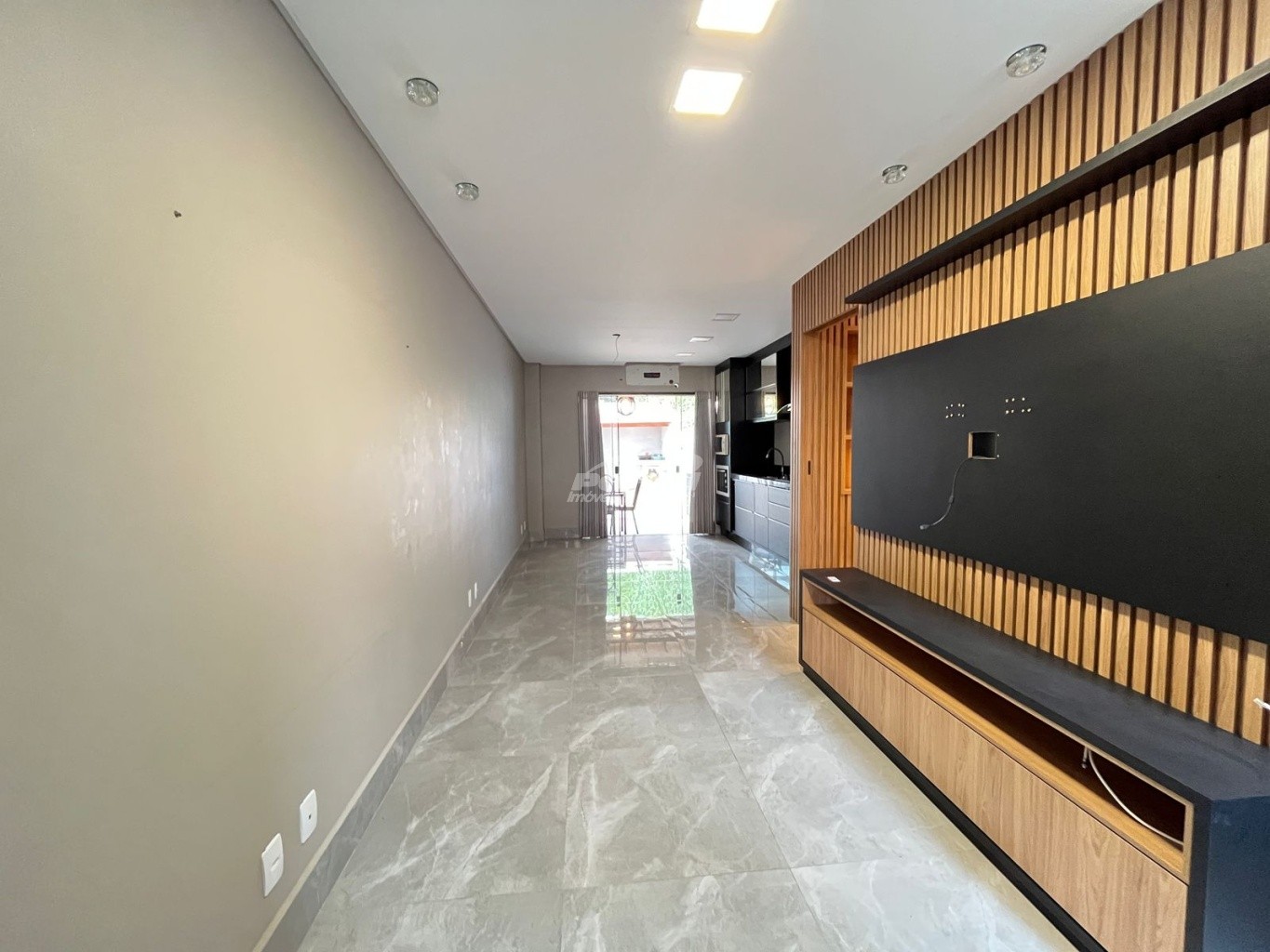 Casa à venda com 2 quartos, 86m² - Foto 6