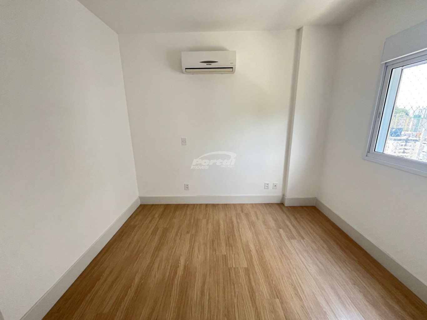 Apartamento para alugar com 3 quartos, 112m² - Foto 12