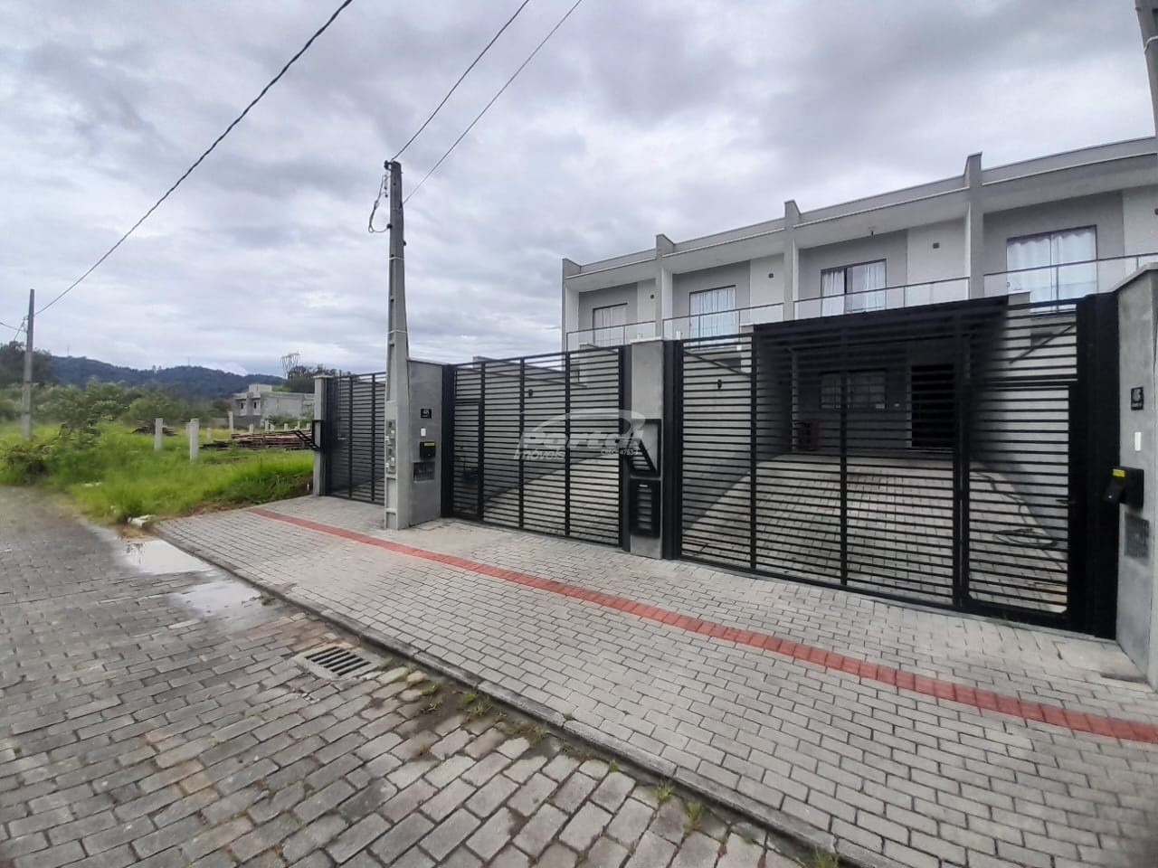 Casa para alugar com 2 quartos, 90m² - Foto 2