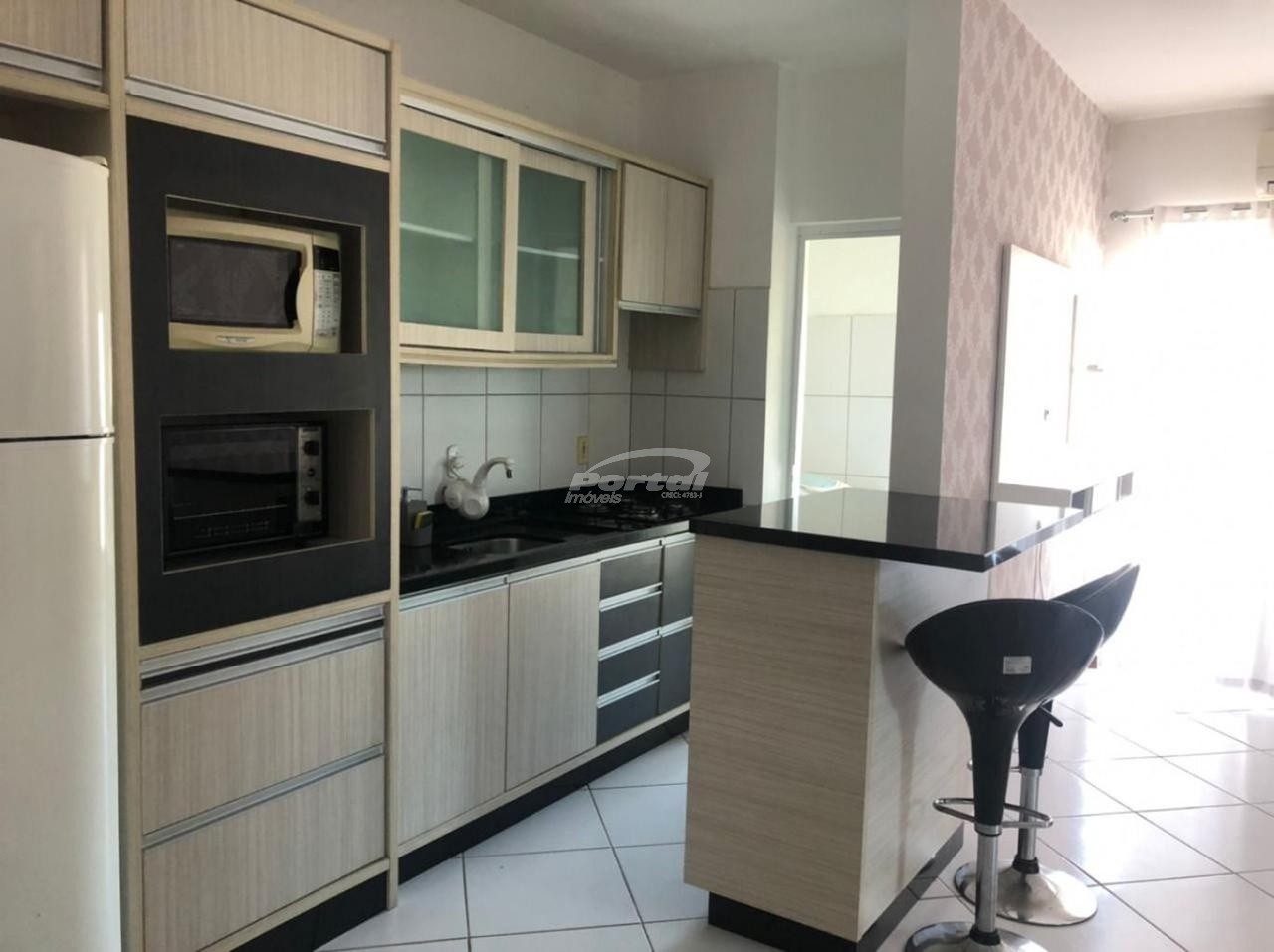 Apartamento à venda com 2 quartos, 79m² - Foto 2