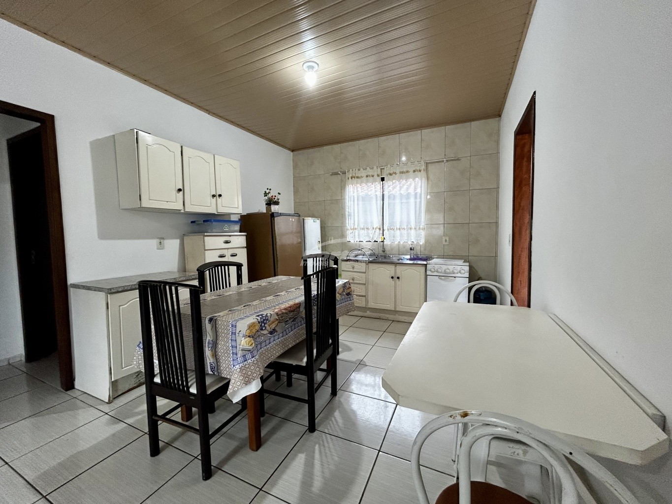 Casa para alugar com 2 quartos, 70m² - Foto 10