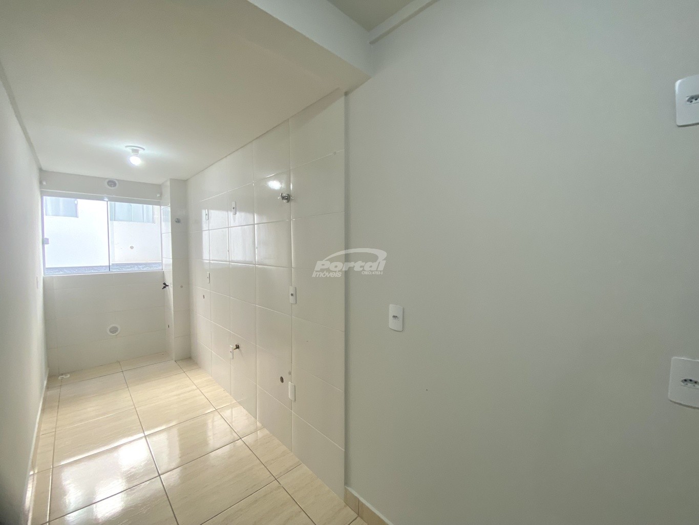 Apartamento para alugar com 2 quartos, 64m² - Foto 9