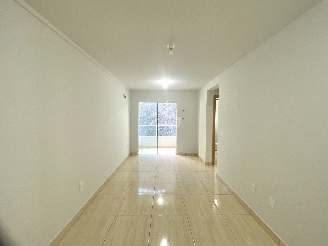 Apartamento para alugar com 2 quartos, 64m² - Foto 12