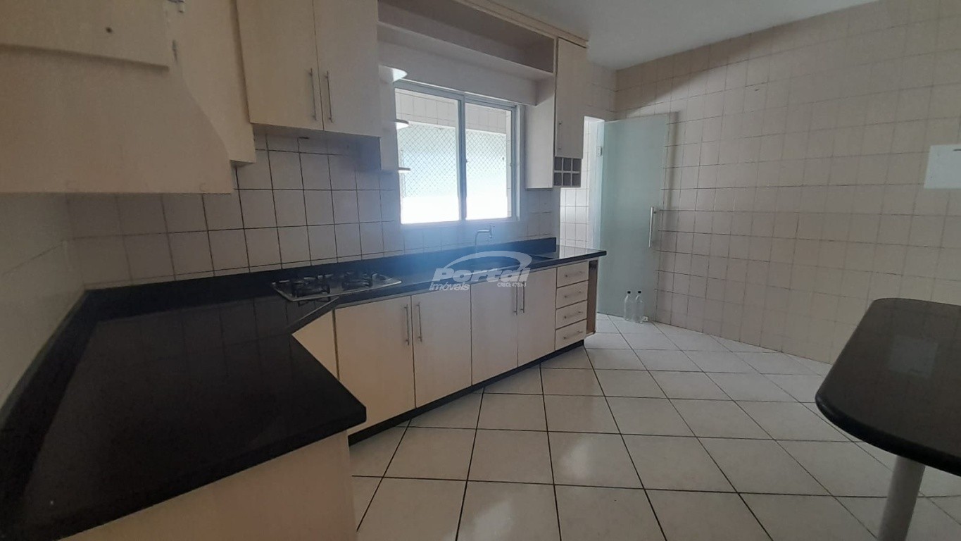 Apartamento para alugar com 3 quartos, 90m² - Foto 4