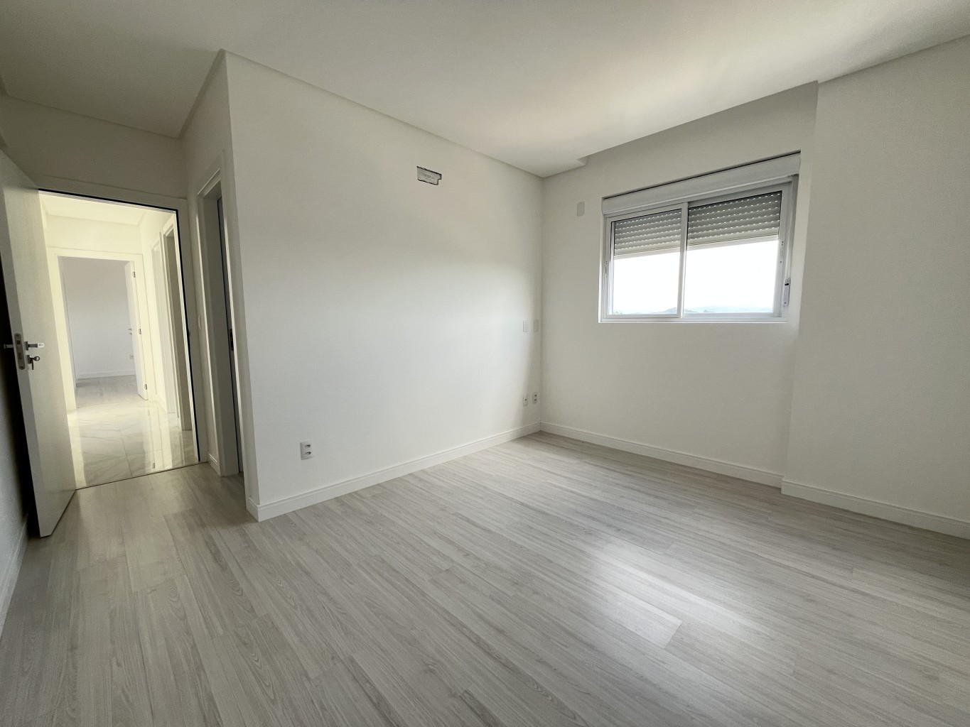 Apartamento à venda com 3 quartos, 107m² - Foto 15