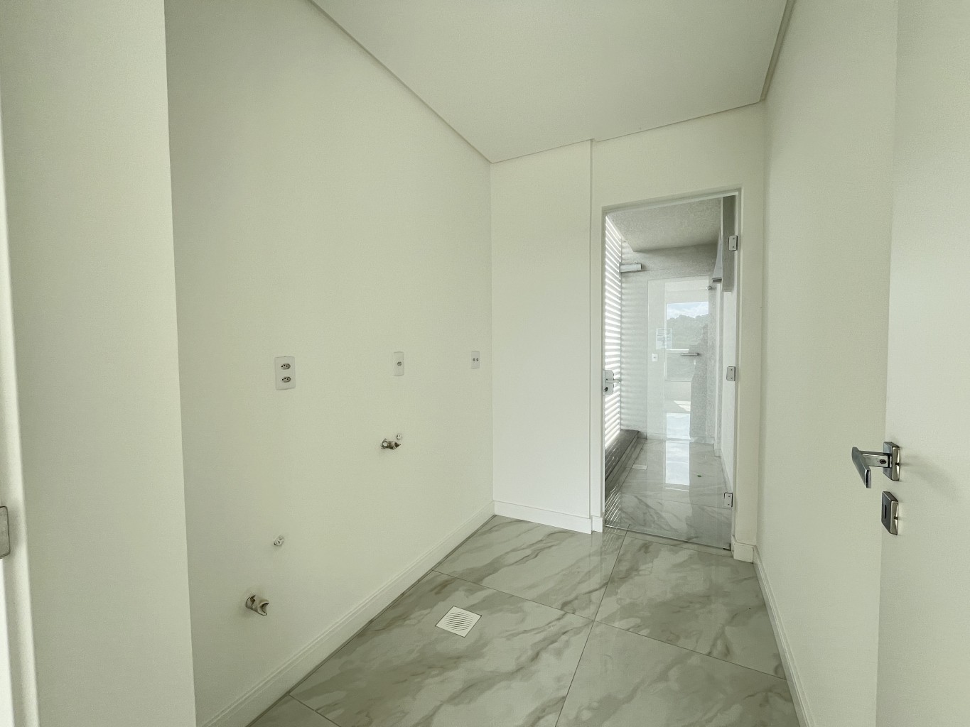 Apartamento à venda com 3 quartos, 107m² - Foto 5