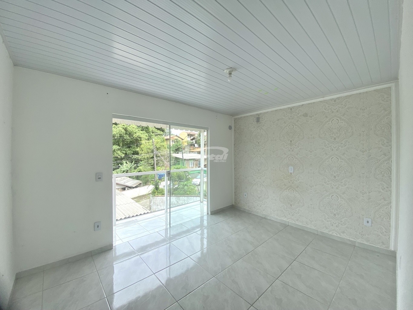 Casa para alugar com 3 quartos, 110m² - Foto 1