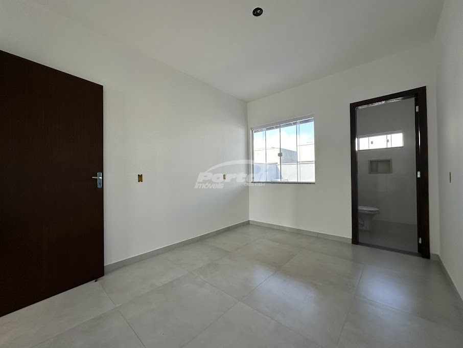 Casa para alugar com 2 quartos, 72m² - Foto 12