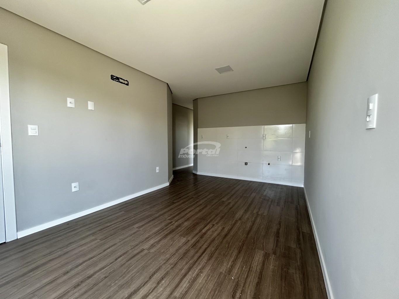 Apartamento para alugar com 2 quartos, 60m² - Foto 7