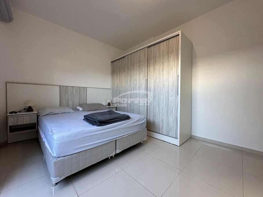 Apartamento para alugar com 2 quartos, 70m² - Foto 12