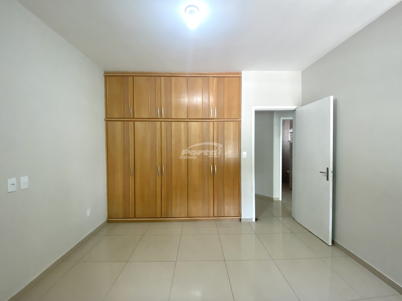 Casa para alugar com 2 quartos, 75m² - Foto 6