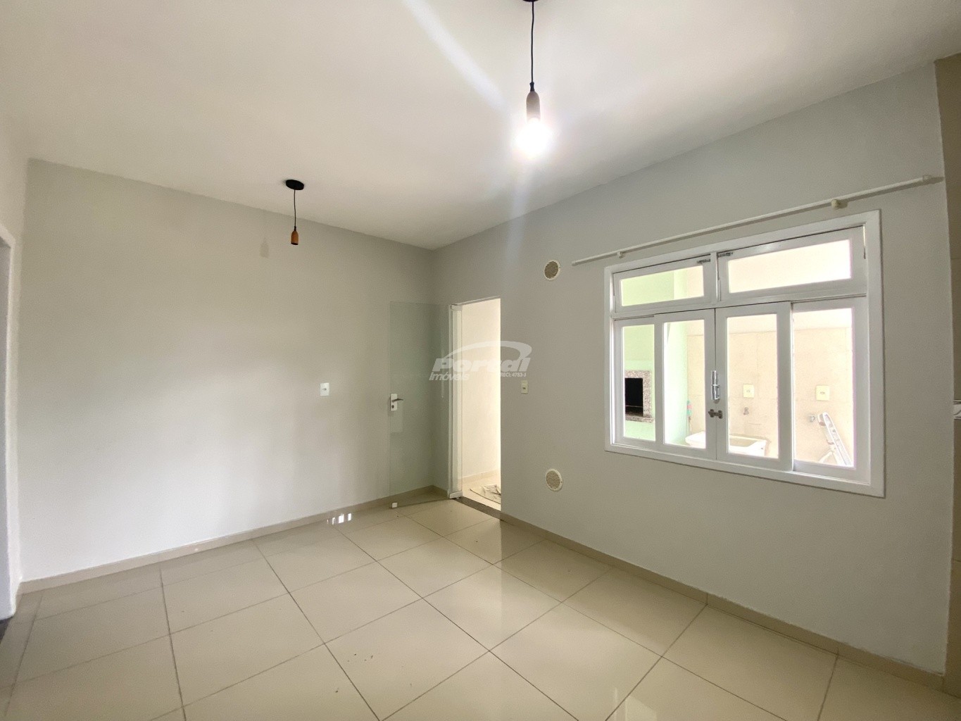 Casa para alugar com 2 quartos, 75m² - Foto 13