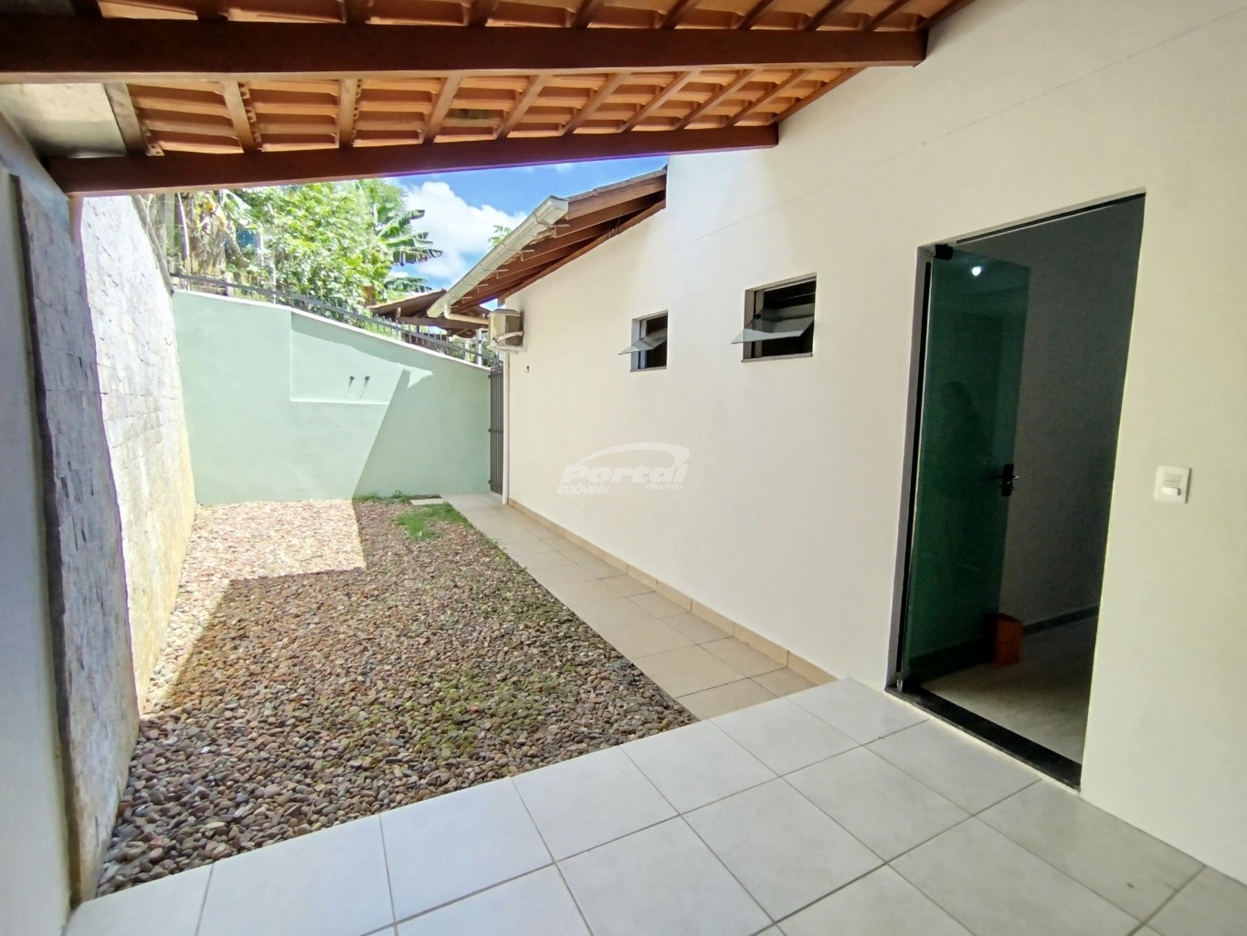 Casa para alugar com 2 quartos, 98m² - Foto 19