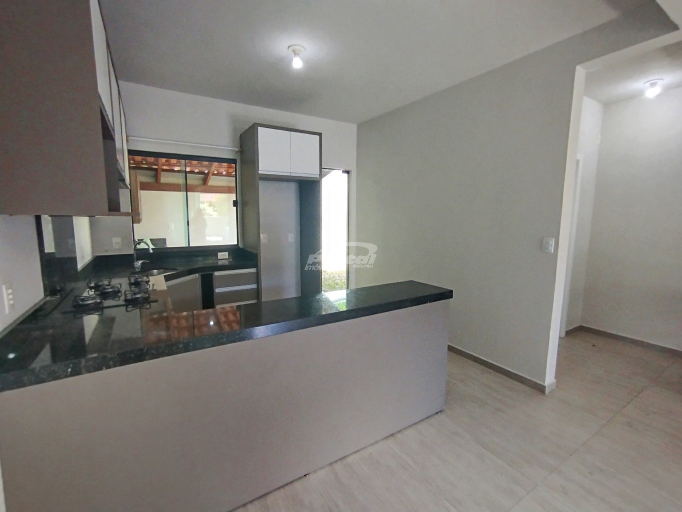 Casa para alugar com 2 quartos, 98m² - Foto 5