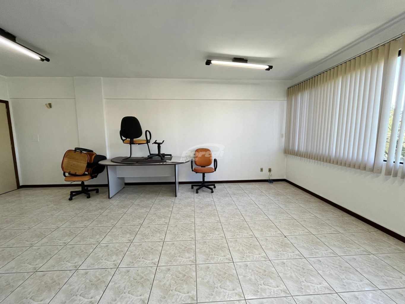 Sala Comercial de 75m² no bairro Victor Konder, em Blumenau | Eu Corretor