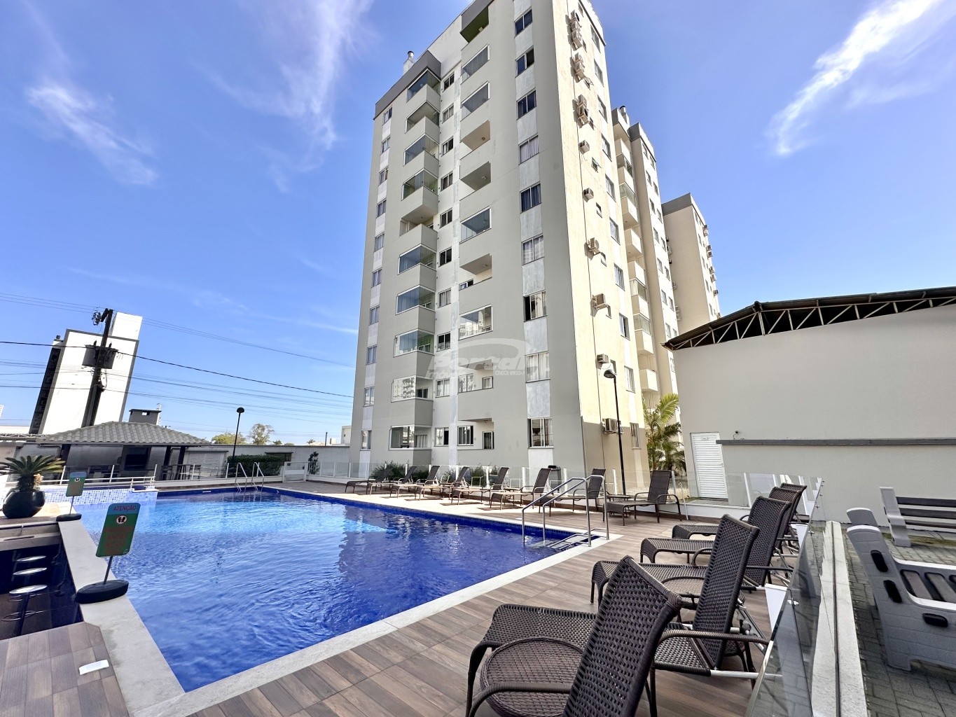 Apartamento de 2 quartos, 52m² no bairro Itacolomi, em Balneário Piçarras | Eu Corretor