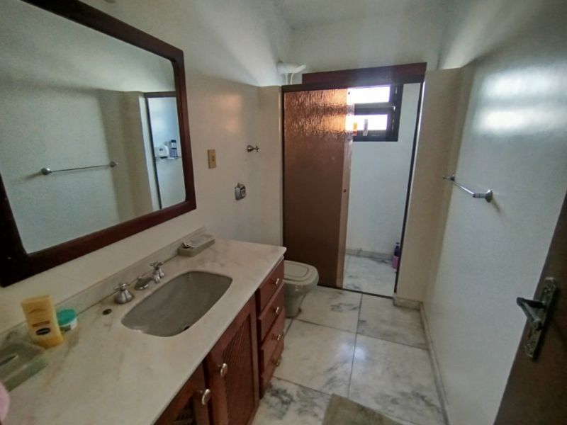Casa à venda com 4 quartos, 311m² - Foto 20