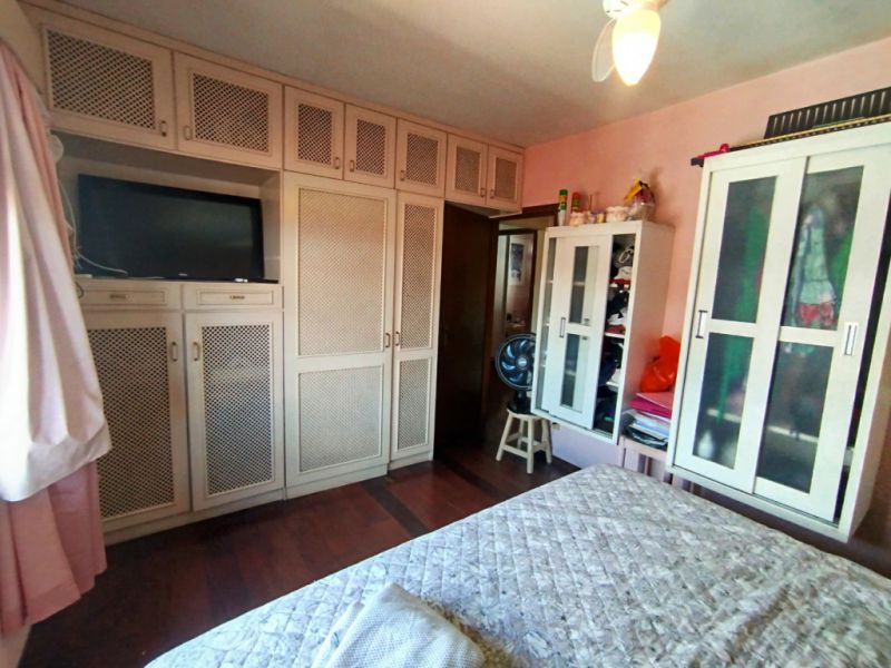 Casa à venda com 4 quartos, 311m² - Foto 10
