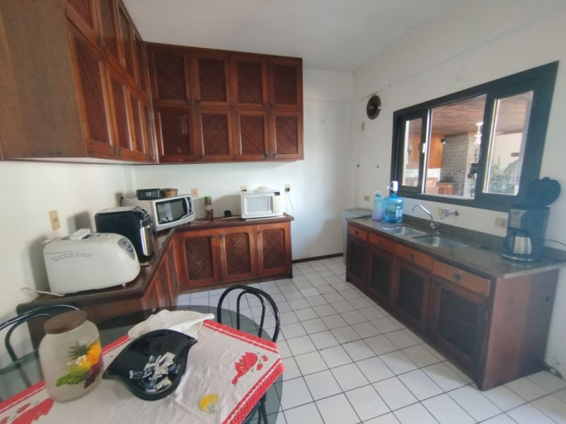Casa à venda com 4 quartos, 311m² - Foto 6