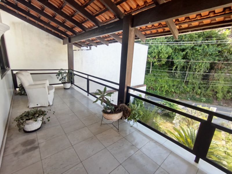 Casa à venda com 4 quartos, 311m² - Foto 25