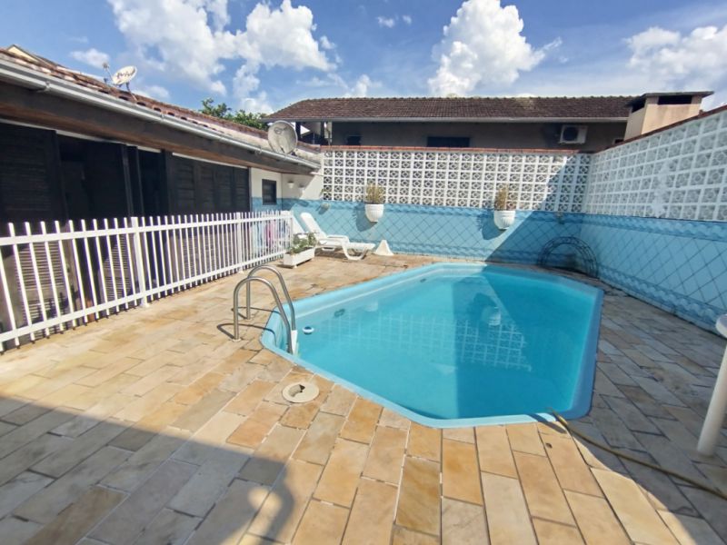 Casa à venda com 4 quartos, 311m² - Foto 29