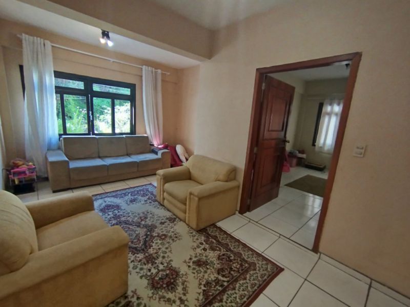 Casa à venda com 4 quartos, 311m² - Foto 5