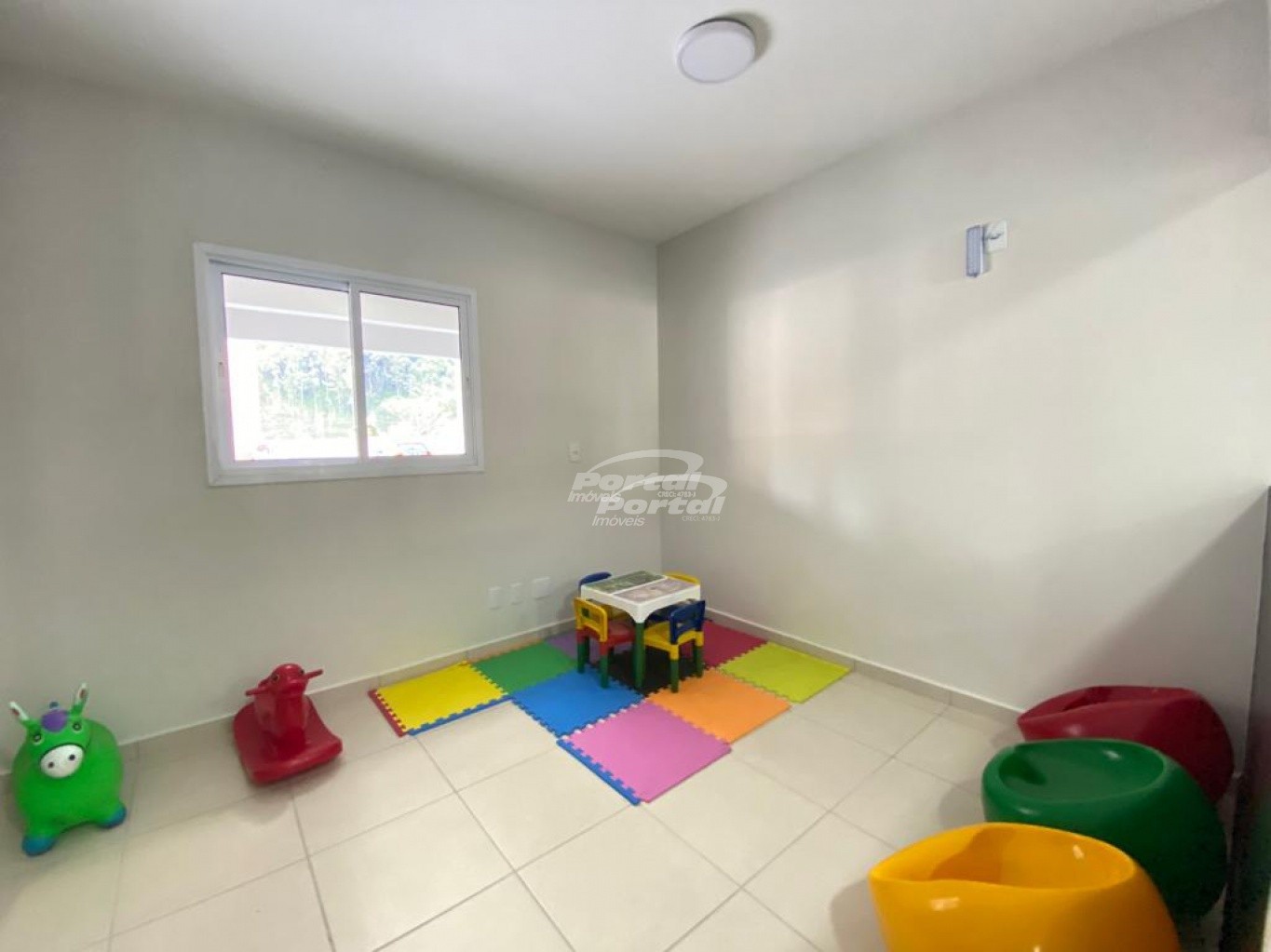 Apartamento para alugar com 2 quartos, 64m² - Foto 25