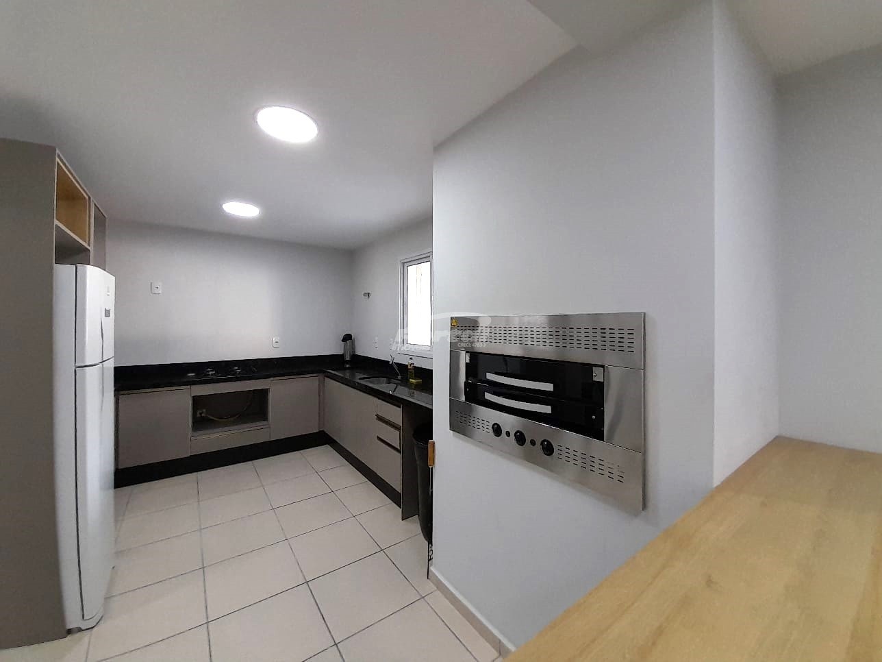 Apartamento para alugar com 2 quartos, 64m² - Foto 20