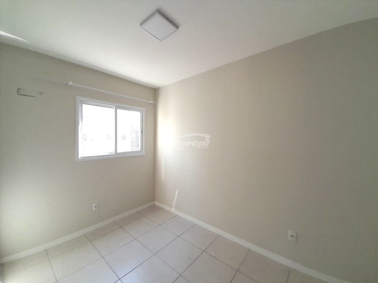 Apartamento para alugar com 2 quartos, 64m² - Foto 13