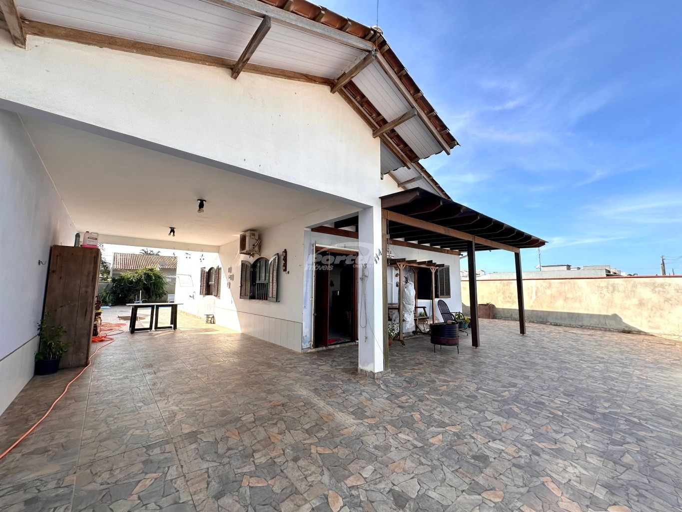Casa de 3 quartos, 180m² no bairro Quinta dos Açorianos, em Barra Velha | Eu Corretor