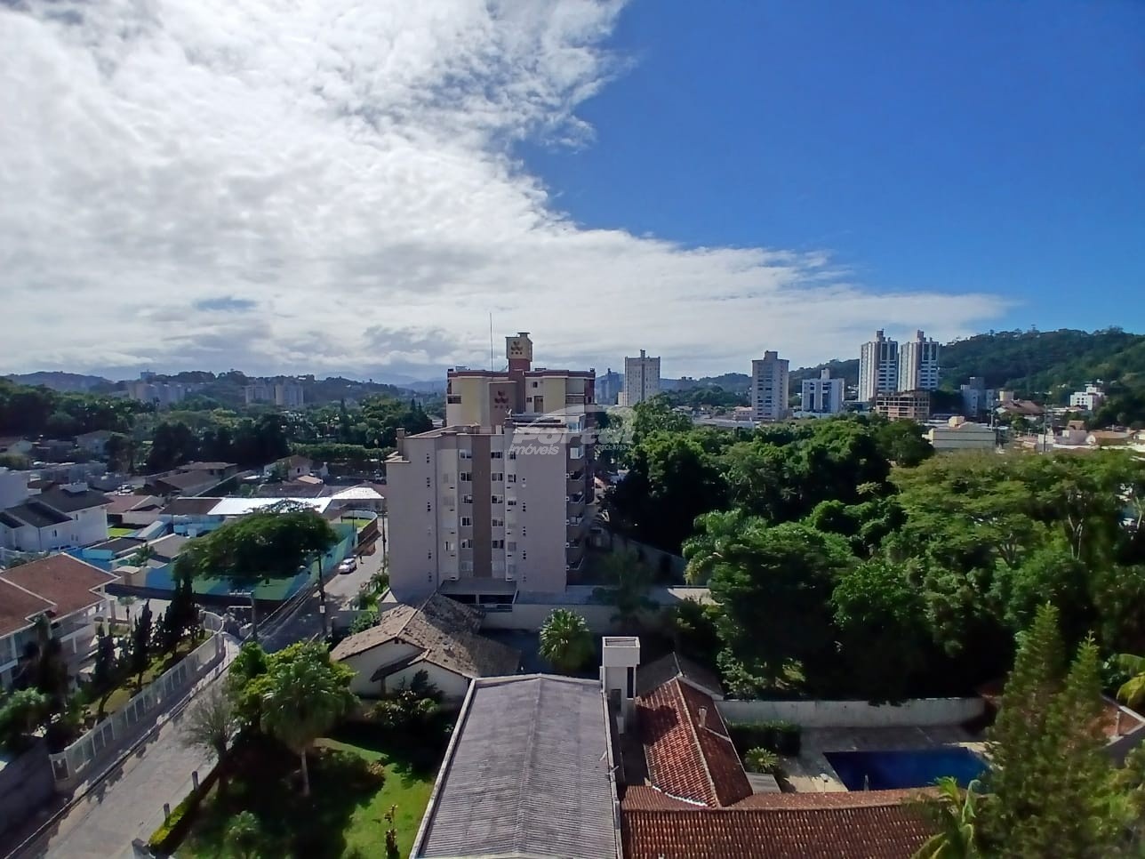 Apartamento para alugar com 2 quartos, 80m² - Foto 13