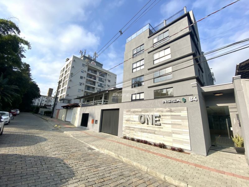 Apartamento à venda com 1 quarto, 32m² - Foto 1