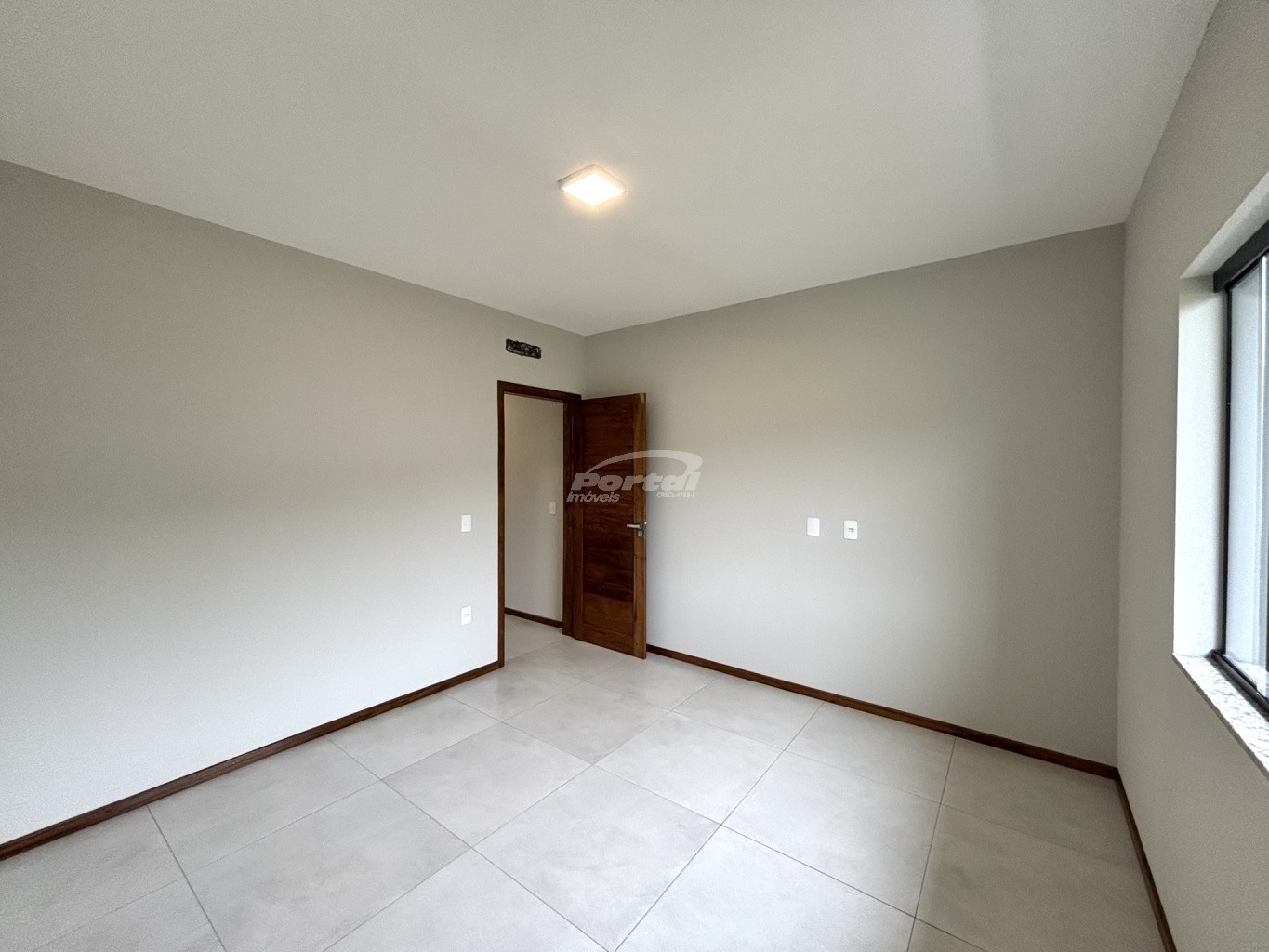 Casa para alugar com 2 quartos, 100m² - Foto 9